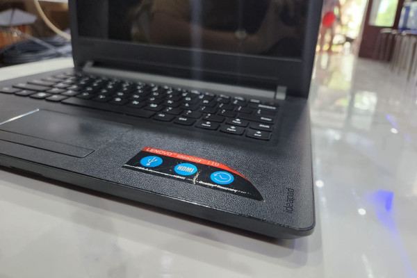 Foto tambahan laptop